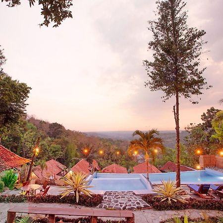 Rajaklana Resort And Spa Bantul Exterior foto