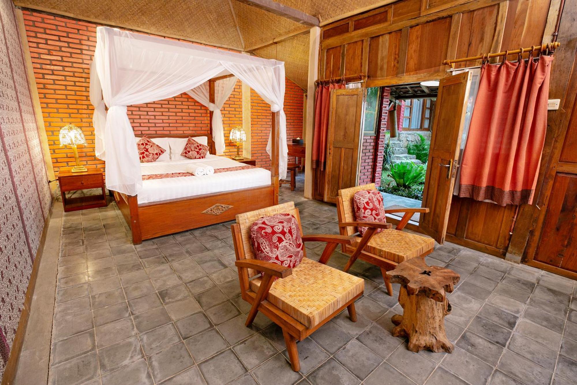 Rajaklana Resort And Spa Bantul Exterior foto