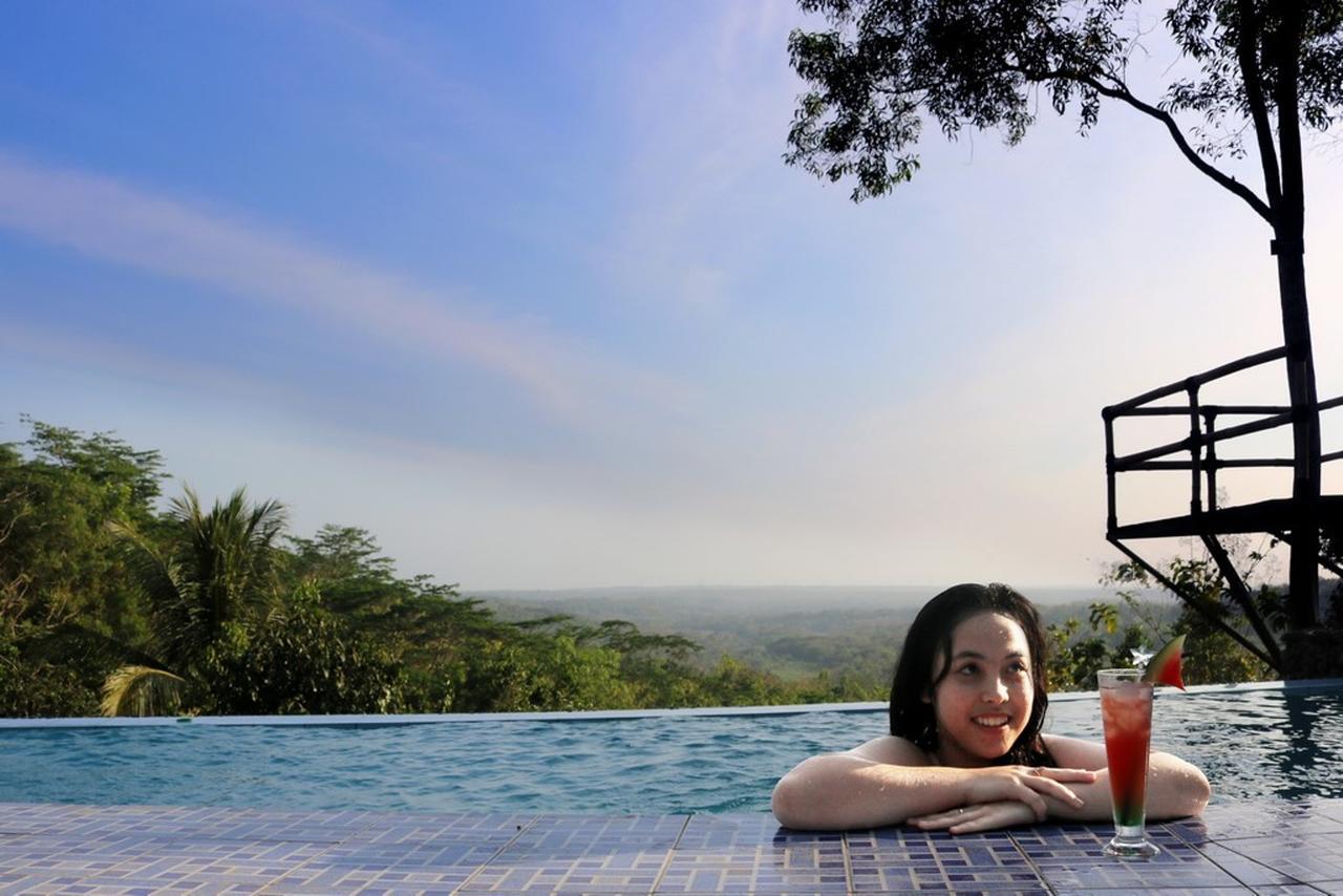 Rajaklana Resort And Spa Bantul Exterior foto
